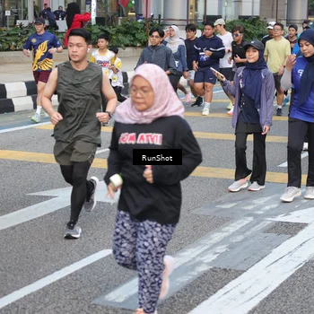 Runner Photo 4497660