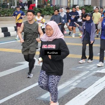 Runner Photo 4497701