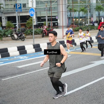 Runner Photo 4497810