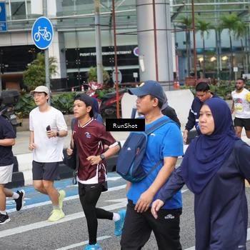 Runner Photo 4498086