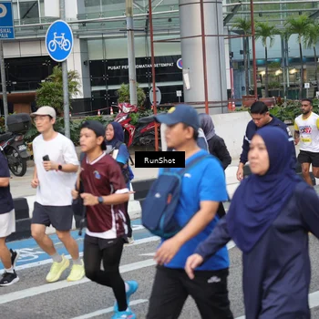Runner Photo 4498090