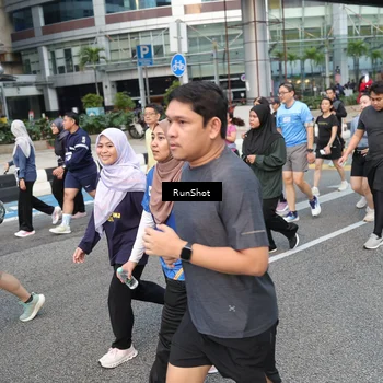 Runner Photo 4498359