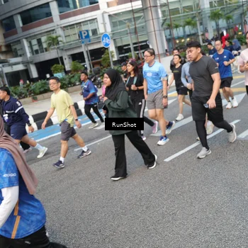 Runner Photo 4498416