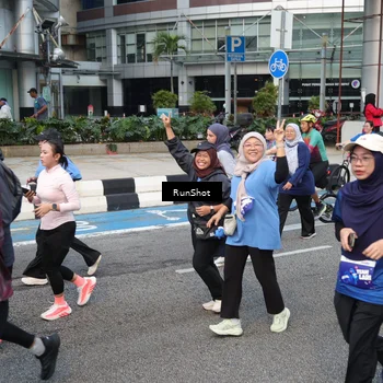 Runner Photo 4498445