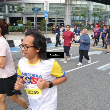 Runner Photo 4498540