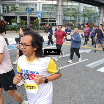 Runner Photo 4498551