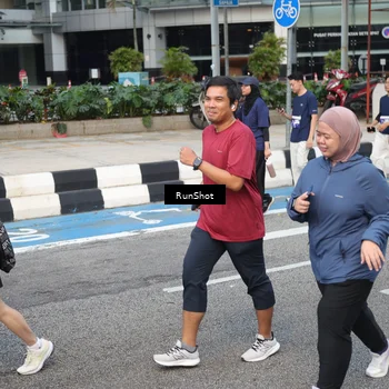 Runner Photo 4498644