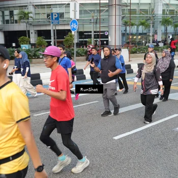 Runner Photo 4499002