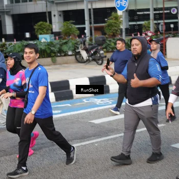 Runner Photo 4499052