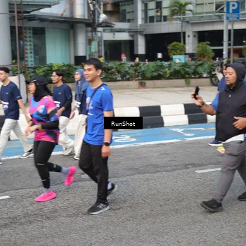 Runner Photo 4499102