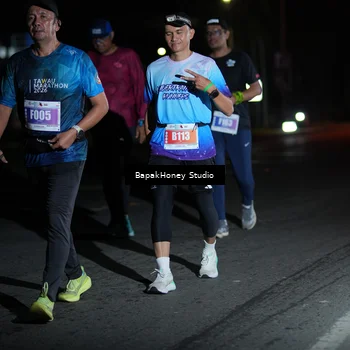 Runner Photo 4499112