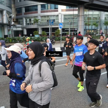 Runner Photo 4499253