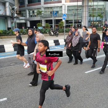 Runner Photo 4499374