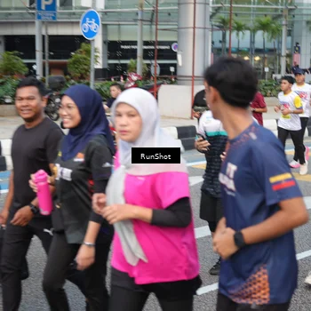 Runner Photo 4499536