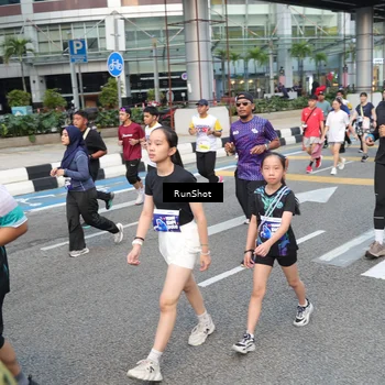 Runner Photo 4499671