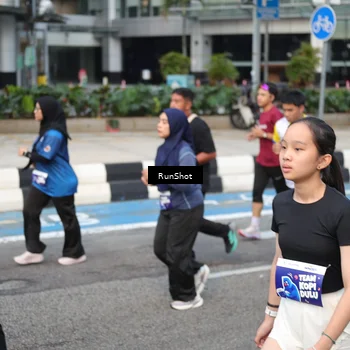Runner Photo 4499694