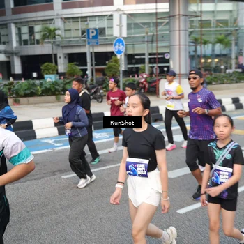 Runner Photo 4499701