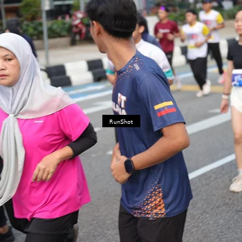 Runner Photo 4499705
