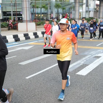 Runner Photo 4499800