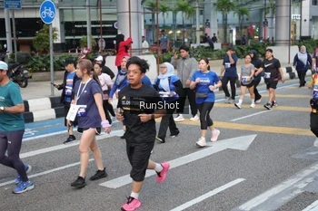Runner Photo 4499898