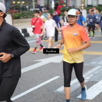 Runner Photo 4499934