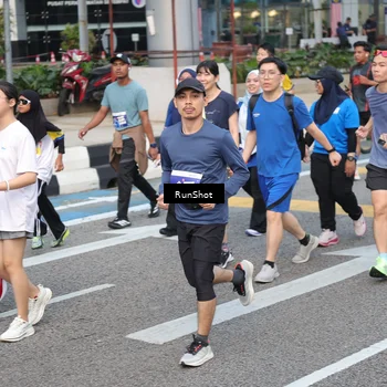 Runner Photo 4500006