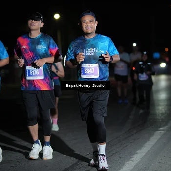 Runner Photo 4500017