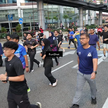 Runner Photo 4500033