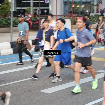 Runner Photo 4500065