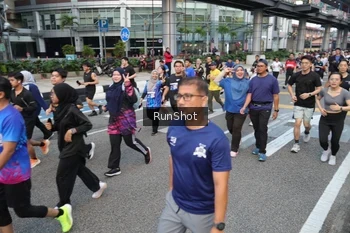 Runner Photo 4500457