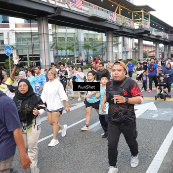Runner Photo 4500597