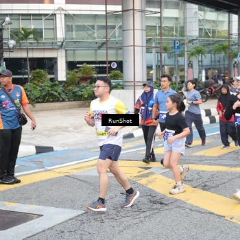 Runner Photo 4500601
