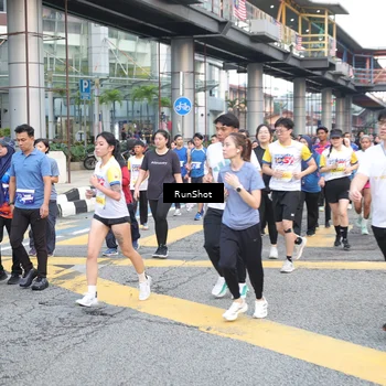 Runner Photo 4500654