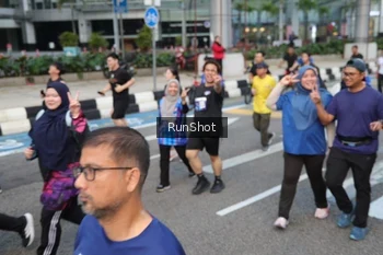Runner Photo 4500725