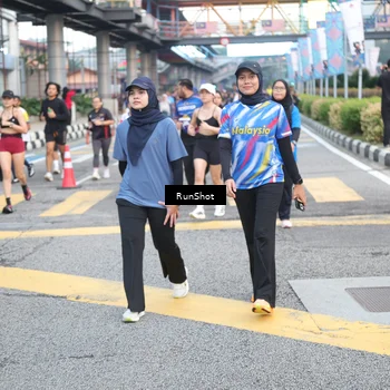 Runner Photo 4501320