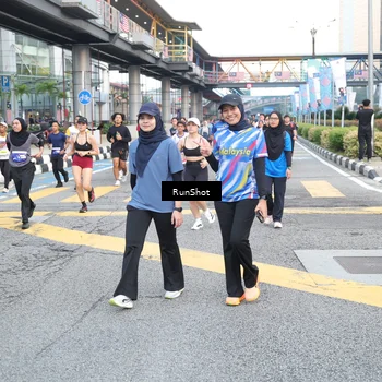 Runner Photo 4501359