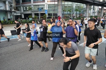 Runner Photo 4501368