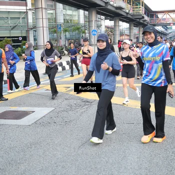 Runner Photo 4501394
