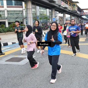Runner Photo 4501649
