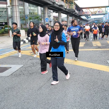 Runner Photo 4501655