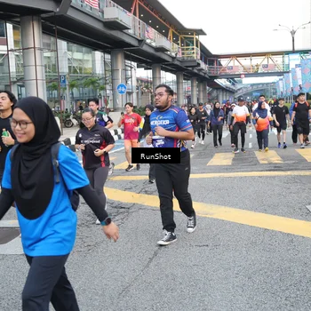 Runner Photo 4501681
