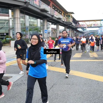 Runner Photo 4501685