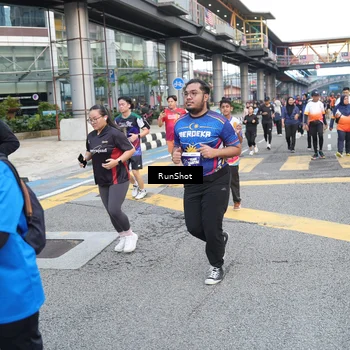 Runner Photo 4501799