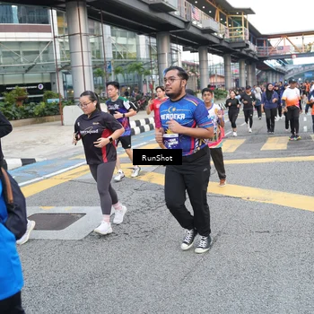 Runner Photo 4501805