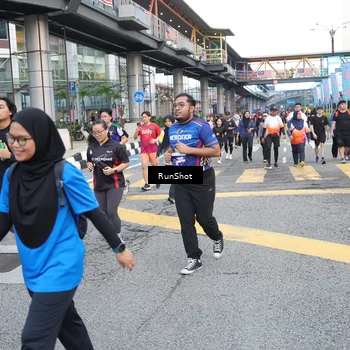 Runner Photo 4501806