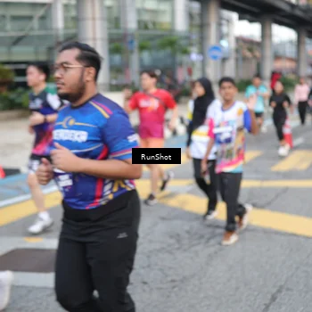 Runner Photo 4501818