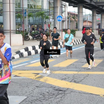 Runner Photo 4502031