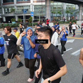 Runner Photo 4502053