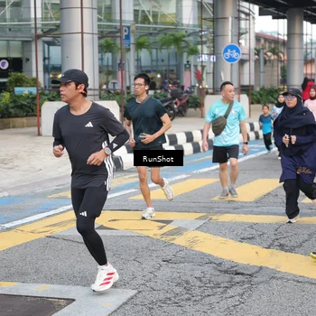 Runner Photo 4502058