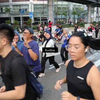 Runner Photo 4502185